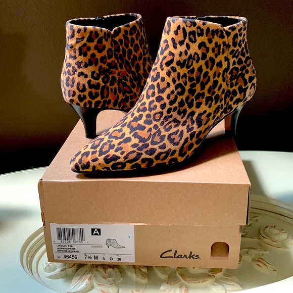 Clarks Linvale Sea Leopard print kitten heel bootie - Picture 7 of 7